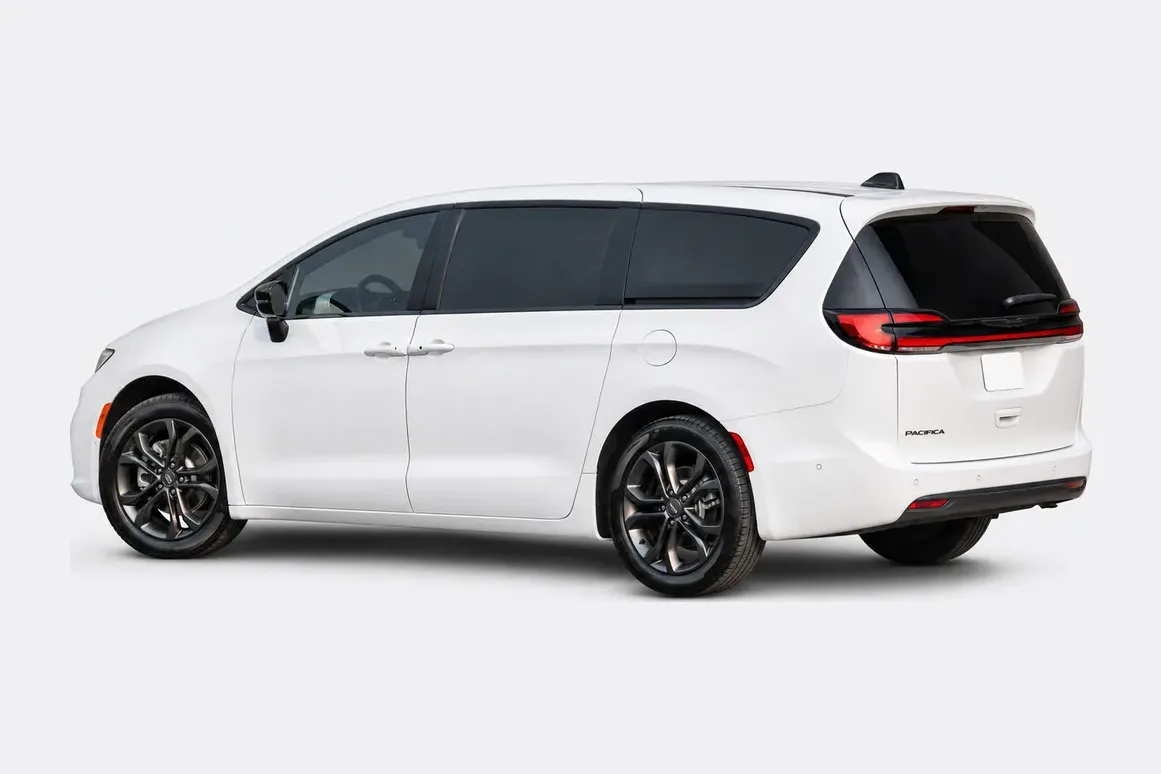 2027 Chrysler Pacifica