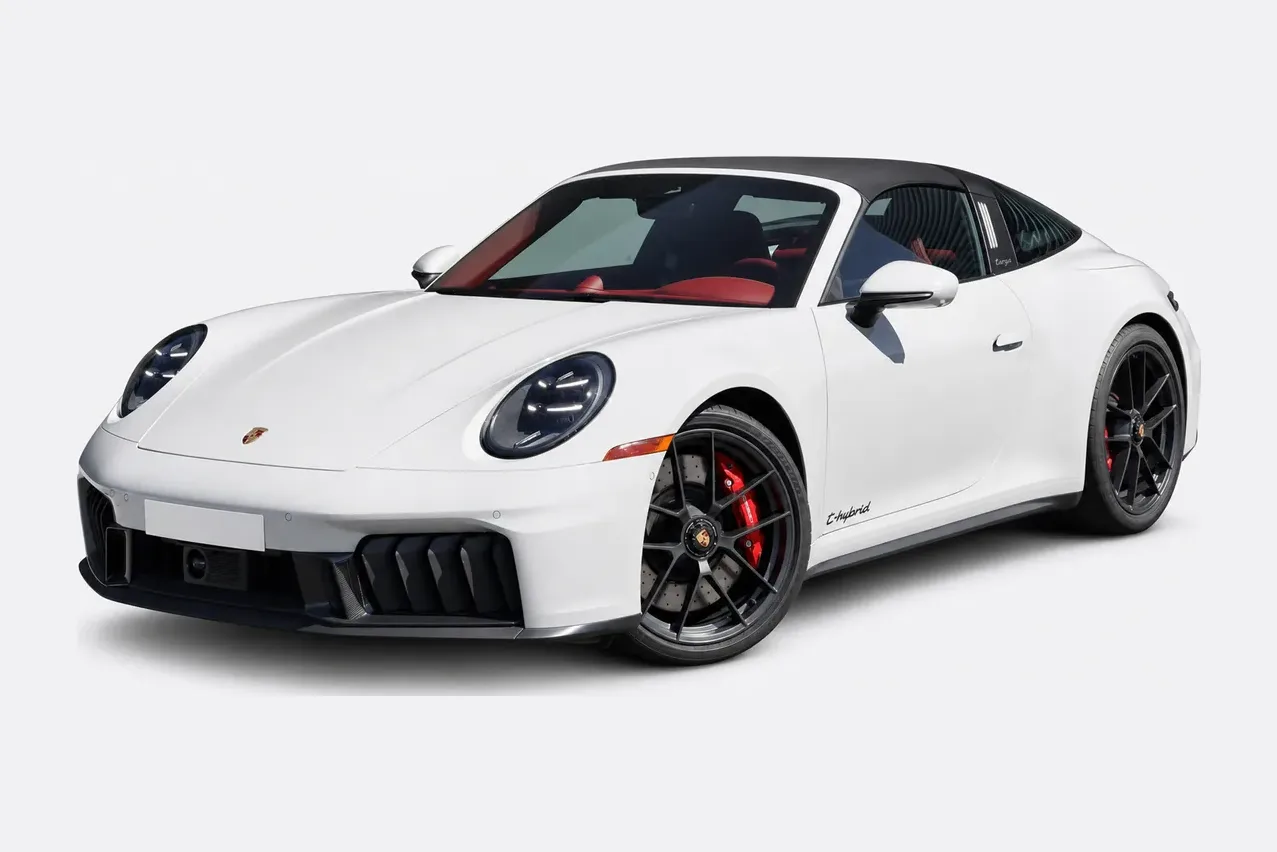 2026 Porsche 911 Carrera 4 GTS